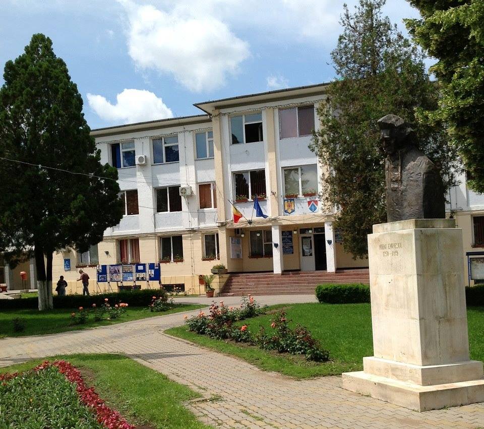 Bugetul care a aprins scandalul la Luduș! Milioane pe funcționare, firimituri pentru dezvoltare Bugetul care a aprins scandalul la Luduș! Milioane pe funcționare, firimituri pentru dezvoltare