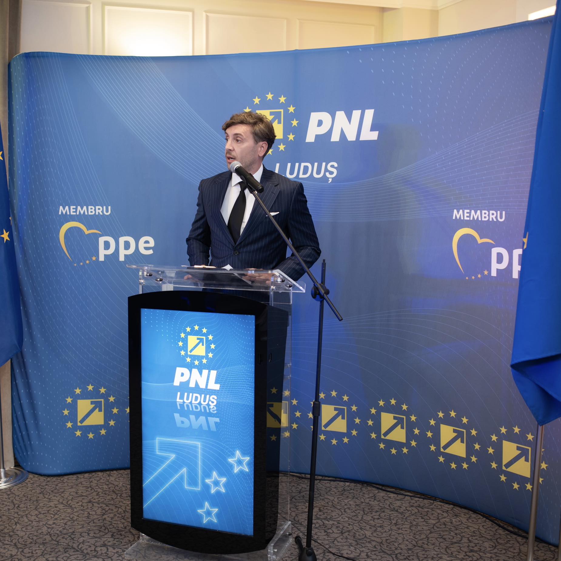 Are Raul Cociศ ce-i trebuie pentru a usca trandafirul la Luduศ? Are Raul Cociศ ce-i trebuie pentru a usca trandafirul la Luduศ?