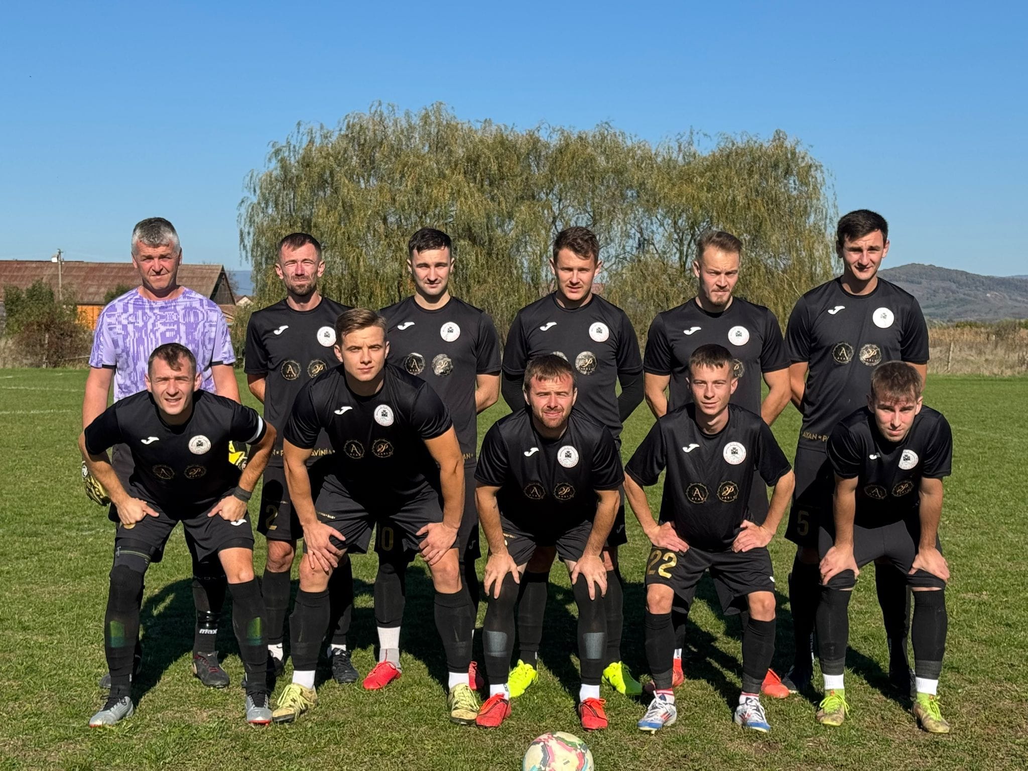 Rezultatele Etapei a 8-a din Liga a 4-a Clasic: Viitorul Jabenița își menține poziția de lider, în timp ce Viitorul Grebeniș oferă o victorie categorică Rezultatele Etapei a 8-a din Liga a 4-a Clasic: Viitorul Jabenița își menține poziția de lider, în timp ce Viitorul Grebeniș oferă o victorie categorică