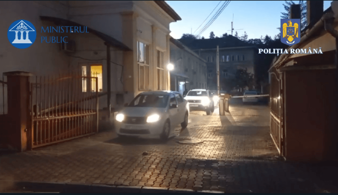 CINCI PERCHEZIȚII DOMICILIARE EFECTUATE DE POLIȚIȘTI PENTRU DOCUMENTAREA UNEI CAUZE DE EVAZIUNE FISCALĂ CINCI PERCHEZIȚII DOMICILIARE EFECTUATE DE POLIȚIȘTI PENTRU DOCUMENTAREA UNEI CAUZE DE EVAZIUNE FISCALĂ