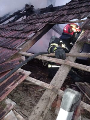 Copil in stare GRAVA dupa un incendiu la Faragau Copil in stare GRAVA dupa un incendiu la Faragau