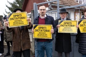 Protest A.U.R. Mureș împotriva incompetenței Curții Constituționale Protest A.U.R. Mureș împotriva incompetenței Curții Constituționale
