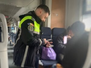 ACȚIUNE DE AMPLOARE A POLIȚIȘTILOR SERVICIULUI JUDEȚEAN DE POLIȚIE TRANSPORTURI MUREȘ ACȚIUNE DE AMPLOARE A POLIȚIȘTILOR SERVICIULUI JUDEȚEAN DE POLIȚIE TRANSPORTURI MUREȘ