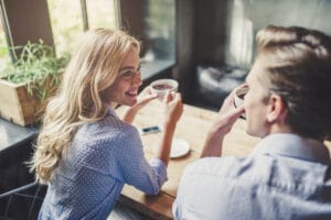 Tendințe în Dating 2025: Ce e pe val și ce e banal și cum să câștigi în dragoste anul acesta Tendințe în Dating 2025: Ce e pe val și ce e banal și cum să câștigi în dragoste anul acesta