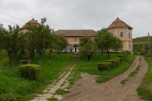 Afacerea „Szasz – Uțiu – Moldovan”: 450 de crăițari ținuți la sertar de DNA Mureș Afacerea „Szasz – Uțiu – Moldovan”: 450 de crăițari ținuți la sertar de DNA Mureș