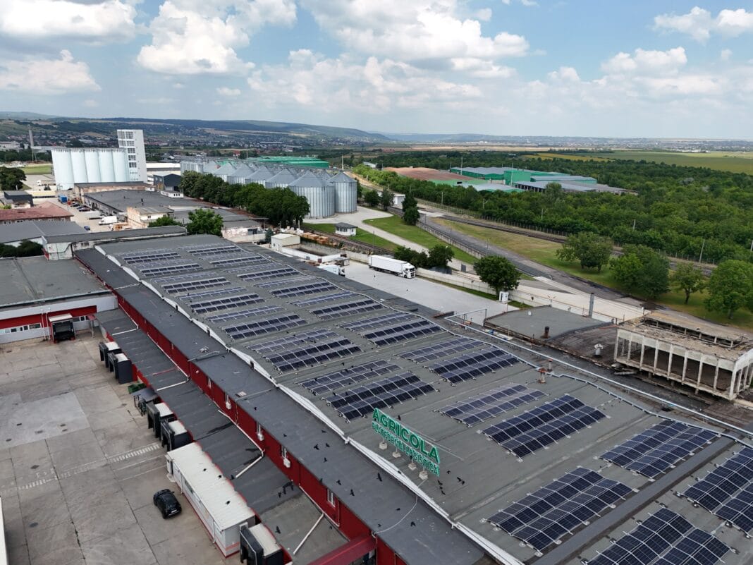 E.ON a construit, anul trecut, pentru companii partenere 34 de centrale electrice fotovoltaice în valoare de circa 10 mil. euro E.ON a construit, anul trecut, pentru companii partenere 34 de centrale electrice fotovoltaice în valoare de circa 10 mil. euro