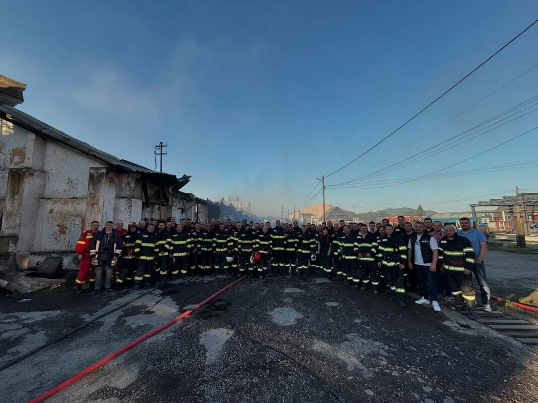 🔥 ȘASE ORE DE FOC, ȘAIZECI ȘI ȘAPTE DE EROI – INTERVENȚIA EXEMPLARĂ A POMPIERILOR LA REGHIN 🔥 🔥 ȘASE ORE DE FOC, ȘAIZECI ȘI ȘAPTE DE EROI – INTERVENȚIA EXEMPLARĂ A POMPIERILOR LA REGHIN 🔥