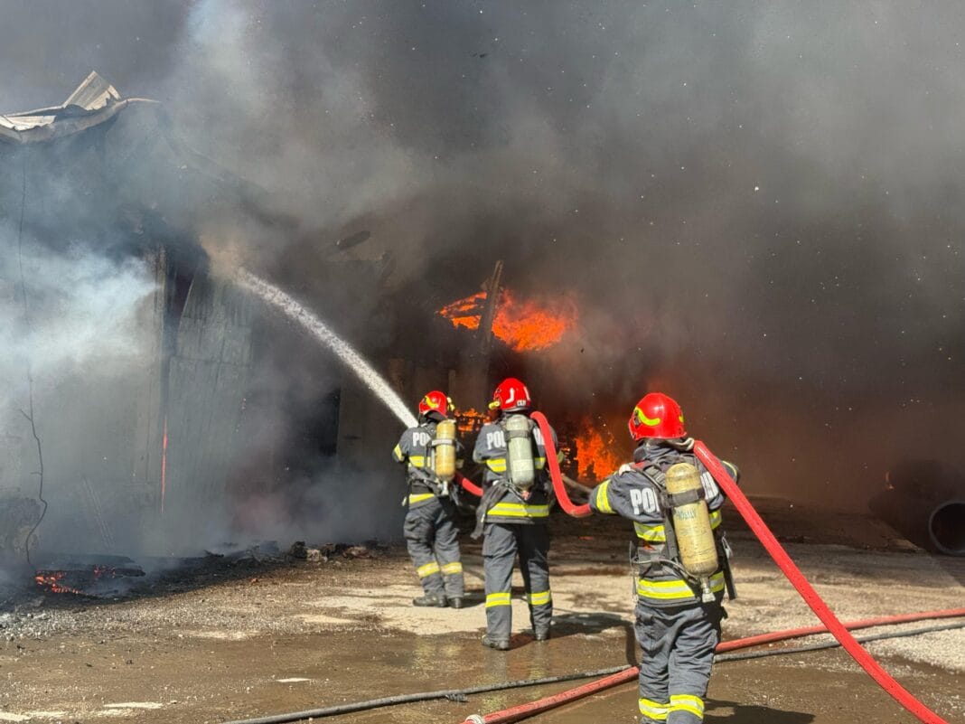 Incendiu la Reghin! Incendiu la Reghin!