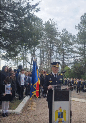 Eroii nu mor niciodată: Comemorare la Oarba de Mureș, în Ziua Forțelor Terestre Eroii nu mor niciodată: Comemorare la Oarba de Mureș, în Ziua Forțelor Terestre