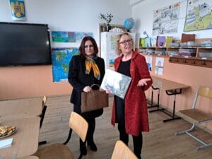 Vizita Consulului Germaniei de la Sibiu, doamna Kerstin Ursula Jahn, la “Școala Gimnazială Friedrich Schiller” Vizita Consulului Germaniei de la Sibiu, doamna Kerstin Ursula Jahn, la “Școala Gimnazială Friedrich Schiller”