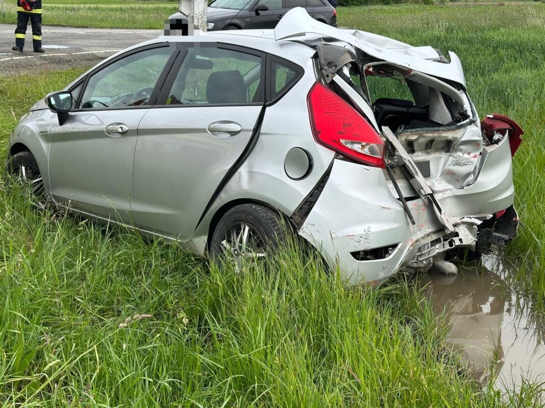 Accident rutier pe DN 15A, în localitatea Lunca Accident rutier pe DN 15A, în localitatea Lunca