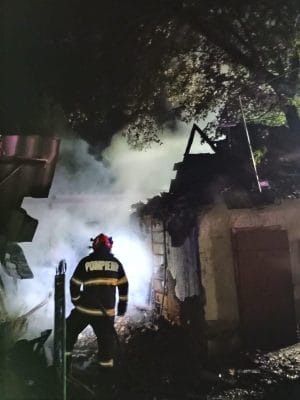 Incendiu la Bichiș: Intervenție promptă a pompierilor din Luduș și Târnăveni Incendiu la Bichiș: Intervenție promptă a pompierilor din Luduș și Târnăveni