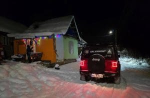 Naștere în condiții extreme, într-un sat din județul Mureș. Salvamont și SMURD, misiune contra cronometru la Sărățeni Naștere în condiții extreme, într-un sat din județul Mureș. Salvamont și SMURD, misiune contra cronometru la Sărățeni