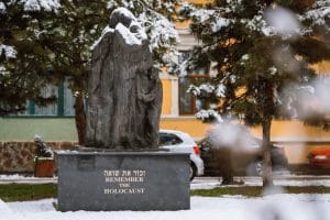 27 ianuarie – Ziua Internațională de Comemorare a Victimelor Holocaustului. Târgu Mureș nu uită 27 ianuarie – Ziua Internațională de Comemorare a Victimelor Holocaustului. Târgu Mureș nu uită