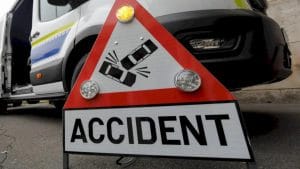 ACCIDENT la Târgu Mureș! Un autoturism a fost aruncat în afara șoselei după impact. Traficul se desfășoară cu dificultate ACCIDENT la Târgu Mureș! Un autoturism a fost aruncat în afara șoselei după impact. Traficul se desfășoară cu dificultate