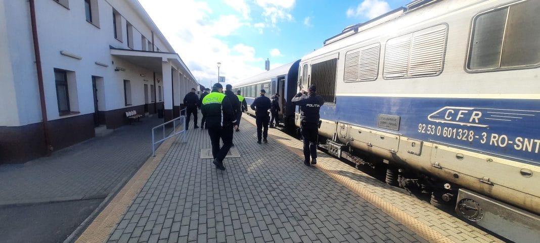 RAZIE de proporții în transporturile din Mureș! Mașini sub sechestru, zeci de amenzi și sute de persoane verificate RAZIE de proporții în transporturile din Mureș! Mașini sub sechestru, zeci de amenzi și sute de persoane verificate