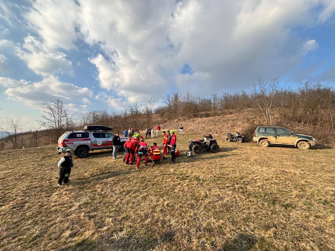 Intervenție pe muchie de cuțit pentru Salvamont Mureș Intervenție pe muchie de cuțit pentru Salvamont Mureș