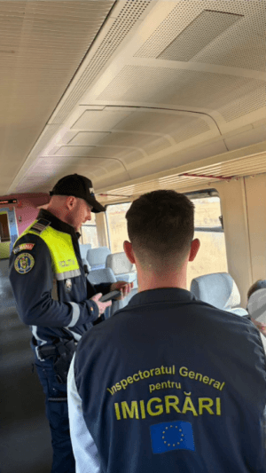 ACȚIUNE A POLIȚIȘTILOR DE TRANSPORTURI PENTRU CREȘTEREA SIGURANȚEI ÎN ZONELE DE TRANSPORT DIN JUDEȚUL MUREȘ ACȚIUNE A POLIȚIȘTILOR DE TRANSPORTURI PENTRU CREȘTEREA SIGURANȚEI ÎN ZONELE DE TRANSPORT DIN JUDEȚUL MUREȘ
