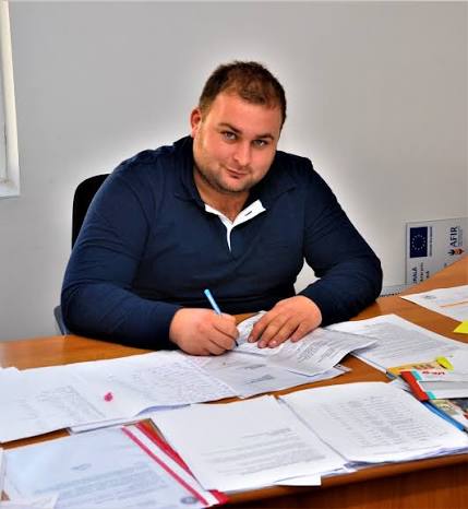 Primarul din Sânpetru de Câmpie – reținut – a furat curent Primarul din Sânpetru de Câmpie – reținut – a furat curent