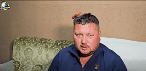 Petrecere aniversară transformată în BAIE DE SÂNGE! Atac cu toporul și bâta de baseball în Mureș: trei oameni au ajuns la spital Petrecere aniversară transformată în BAIE DE SÂNGE! Atac cu toporul și bâta de baseball în Mureș: trei oameni au ajuns la spital