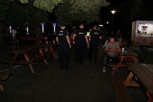 RAZIE „BLITZ” în Reghin! Șofer prins cu mașină neînmatriculată, iar polițiștii au descoperit și un autoturism pus sub sechestru RAZIE „BLITZ” în Reghin! Șofer prins cu mașină neînmatriculată, iar polițiștii au descoperit și un autoturism pus sub sechestru