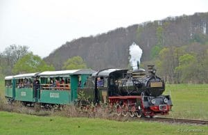 URCĂ ÎN MOCĂNIȚĂ ȘI TRĂIEȘTE FARMECUL VERII LA SOVATA! Plimbări cu trenul cu abur prin peisaje spectaculoase din inima Transilvaniei URCĂ ÎN MOCĂNIȚĂ ȘI TRĂIEȘTE FARMECUL VERII LA SOVATA! Plimbări cu trenul cu abur prin peisaje spectaculoase din inima Transilvaniei