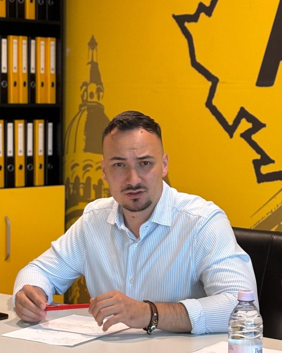 răzvan-biro-aur Răzvan Biro, președintele AUR Mureș, cere SUSPENDAREA lui Nicușor Dan