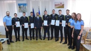 Șapte noi polițiști la Penitenciarul Târgu Mureș Șapte noi polițiști au fost repartizați la Penitenciarul Târgu Mureș. Absolvenții de la Târgu Ocna au depus Jurământul de credință.