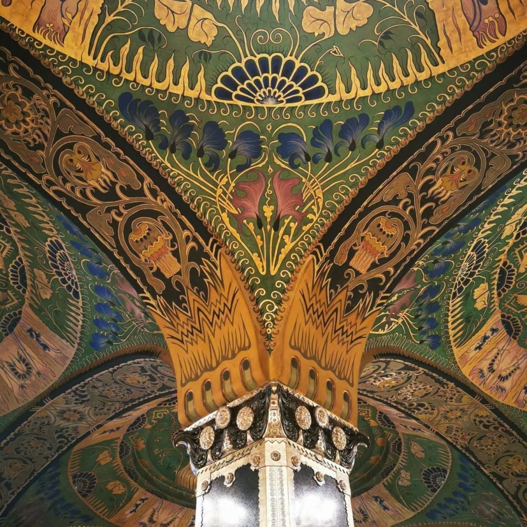 Târgu Mureș intră în două rețele europene Art Nouveau. Orașul are peste 150 de clădiri care păstrează elemente ale acestui stil.